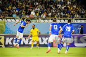 دیدار تیم‌های فوتبال فجرسپاسی شیراز و صنعت نفت آبادان