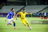 دیدار تیم‌های فوتبال فجرسپاسی شیراز و صنعت نفت آبادان