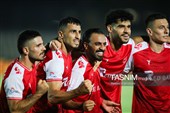 دیدار تیم‌های فوتبال پرسپولیس - استقلال خوزستان