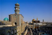 تعویض پرچم و نصب کتیبه‌های شهادت امام حسن عسکری(ع) در حرم مطهر رضوی