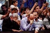 حضور مردم عزادار بر مزار مطهر رهبر شهید انقلاب اسلامی همزمان با چهلمین شب تدفین