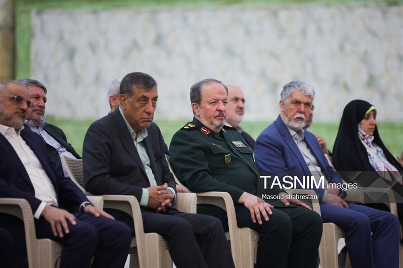 تجدید میثاق رئیس جمهور و هیئت دولت با آرمانهای امام راحل
