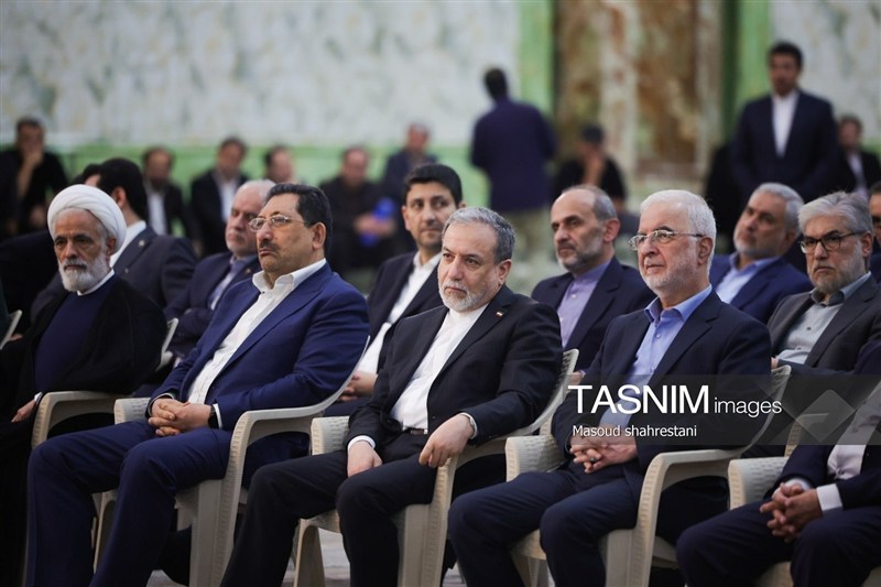 تجدید میثاق رئیس جمهور و هیئت دولت با آرمانهای امام راحل
