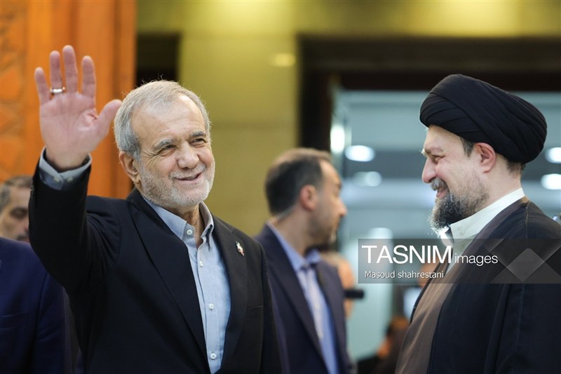 تجدید میثاق رئیس جمهور و هیئت دولت با آرمانهای امام راحل