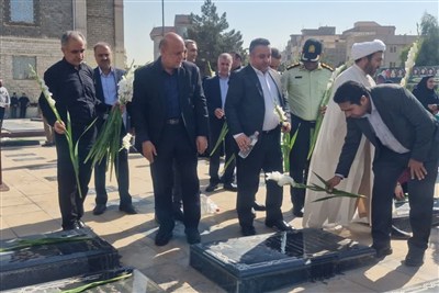 میثاق مسئولان اسلامشهر با شهدا در طلیعه هفته دولت