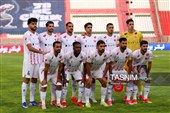 دیدار تیم‌های فوتبال تراکتور و پرسپولیس