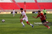 دیدار تیم‌های فوتبال تراکتور و پرسپولیس