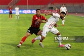 دیدار تیم‌های فوتبال تراکتور و پرسپولیس