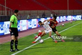 دیدار تیم‌های فوتبال تراکتور و پرسپولیس