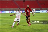 دیدار تیم‌های فوتبال تراکتور و پرسپولیس