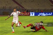 دیدار تیم‌های فوتبال تراکتور و پرسپولیس