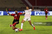 دیدار تیم‌های فوتبال تراکتور و پرسپولیس