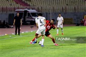 دیدار تیم‌های فوتبال تراکتور و پرسپولیس