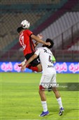 دیدار تیم‌های فوتبال تراکتور و پرسپولیس