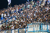 دیدار تیم‌های فوتبال ملوان بندرانزلی و فجر سپاسی