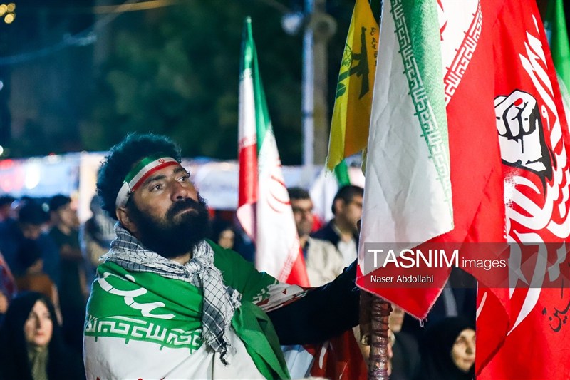 شب‌های اقتدار در بسطام؛ نمایش همدلی مردم در میدان مهارت و آمادگی
