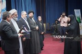 همایش دولتمردان شهید به مناسبت هفته وحدت، روز کارمند و  گرامیداشت یاد و خاطره 300 شهید کارمند استان