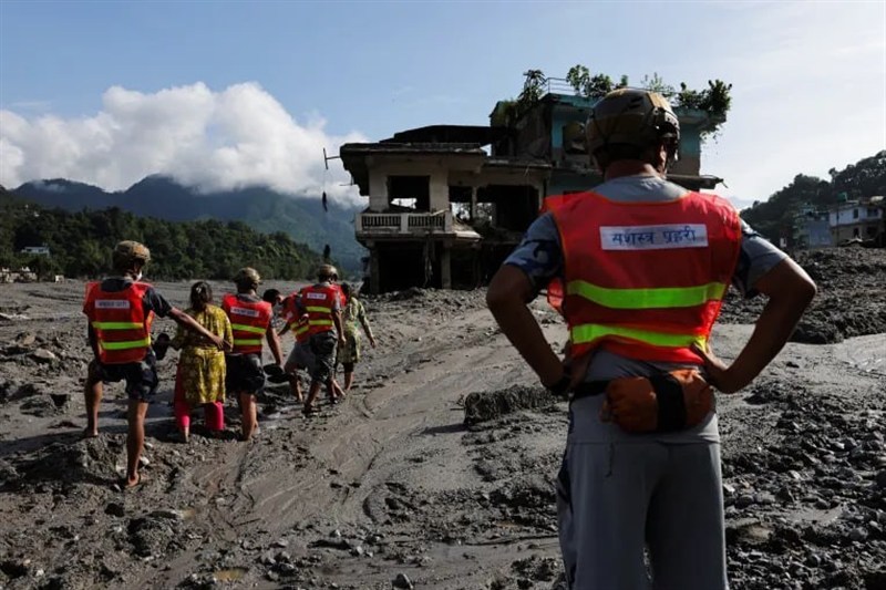Death Toll from Nepal-Tibet Flood Surpasses 470 as Barrier Lake Threatens