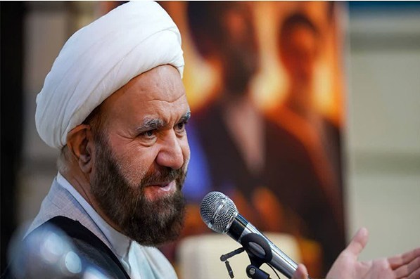 اتحاد امت اسلامی تنها راه غلبه بر استکبار است