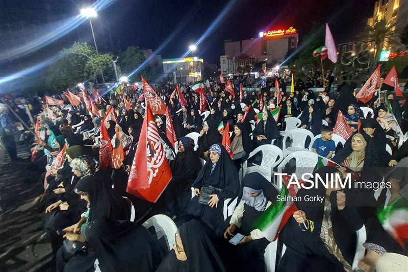 موج 180 تجمعات شبانه بوشهری‌ها پیام وحدت ملت ایران را مخابره کرد