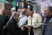 گرامیداشت شهدای کارمند در گلستان شهدای اصفهان