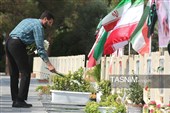 گرامیداشت شهدای کارمند در گلستان شهدای اصفهان