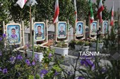 گرامیداشت شهدای کارمند در گلستان شهدای اصفهان