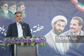 مسئولان برای عبور از شرایط دشوار اقتصادی در میدان هستند