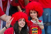 دیدار تیم‌های فوتبال پرسپولیس و ملوان بندرانزلی