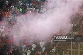 دیدار تیم‌های فوتبال پرسپولیس و ملوان بندرانزلی