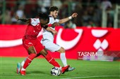 دیدار تیم‌های فوتبال پرسپولیس و ملوان بندرانزلی