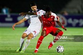 دیدار تیم‌های فوتبال پرسپولیس و ملوان بندرانزلی