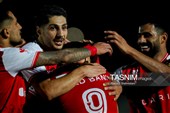 دیدار تیم‌های فوتبال پرسپولیس و ملوان بندرانزلی