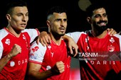 دیدار تیم‌های فوتبال پرسپولیس و ملوان بندرانزلی