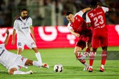 دیدار تیم‌های فوتبال پرسپولیس و ملوان بندرانزلی