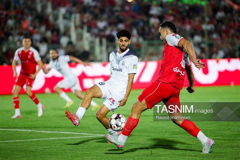 تیم فوتبال پرسپولیس , تیم فوتبال ملوان بندرانزلی , 