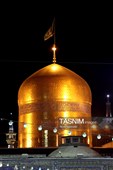 حال و هوای حرم مطهر رضوی در شب ولادت نبی اکرم صلی‌الله‌علیه‌وآله و امام صادق علیه‌السلام