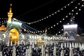 حال و هوای حرم مطهر رضوی در شب ولادت نبی اکرم صلی‌الله‌علیه‌وآله و امام صادق علیه‌السلام