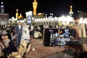 حال و هوای حرم مطهر رضوی در شب ولادت نبی اکرم صلی‌الله‌علیه‌وآله و امام صادق علیه‌السلام