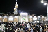 حال و هوای حرم مطهر رضوی در شب ولادت نبی اکرم صلی‌الله‌علیه‌وآله و امام صادق علیه‌السلام
