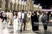 حال و هوای حرم مطهر رضوی در شب ولادت نبی اکرم صلی‌الله‌علیه‌وآله و امام صادق علیه‌السلام