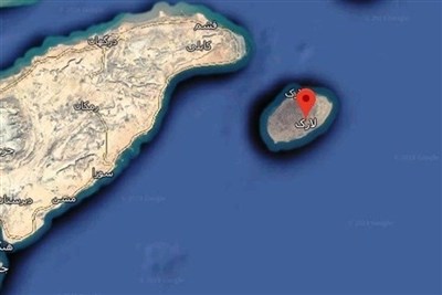 حاكم قشم: الهجوم الأمريكي على لارك أسفر عن شهيدين ومصاب واحد