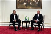 بزشکیان خلال لقائه علییف: تعاون دول المنطقة هو السبیل لتحقیق السلام