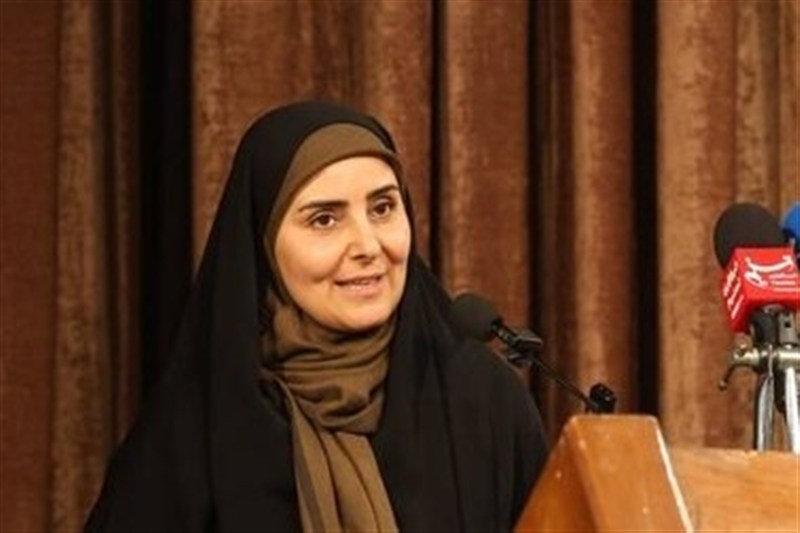 صادق: اسناد مالکیت 240 واحد مسکونی در بندر امام خمینی تحویل شد