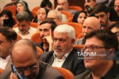 رونمایی از دو اثر فاخر هنری «خرمانخورده» و «بیل به دست» در کرمان