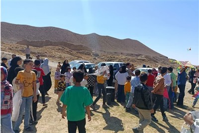 جشنواره «پرواز کاغذبادها» فردوس صاحب شناسنامه ملی شد؛ گام تازه گردشگری