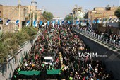 کجاوه‌ای از نور در سیل خروشان مردم مشتاق قم
