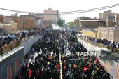 کجاوه‌ای از نور در سیل خروشان مردم مشتاق قم