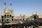 کجاوه‌ای از نور در سیل خروشان مردم مشتاق قم
