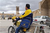 پستچی‌ها حلقه اعتماد مردم و خدمات دولتی هستند
